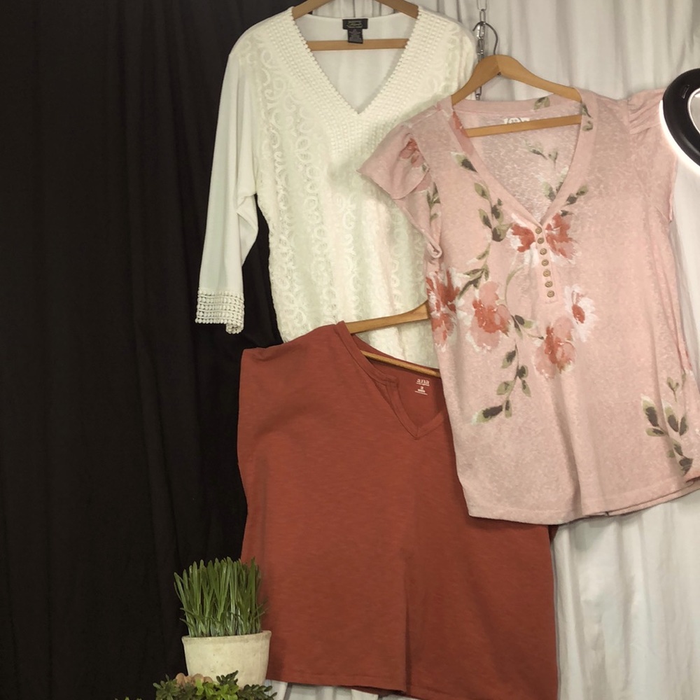 Womens blouse/top bundle size 1X-2X